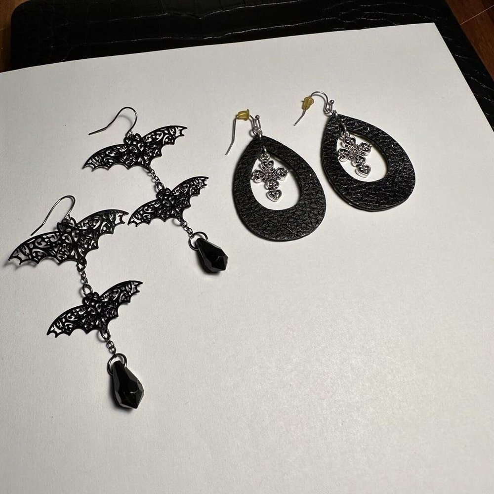 Lot Of 2 Pierced Earrings - Dangle Black / Silver Tone - Bat / Cross